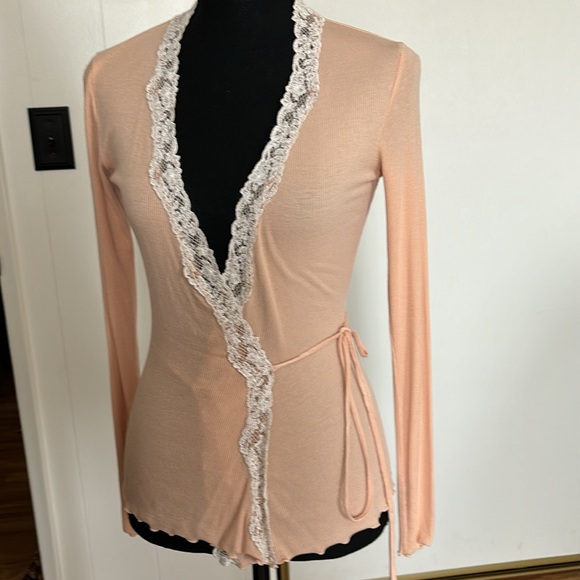 Vintage Moda Peach Wrap around Sweater with Lace - Picture 4 of 5